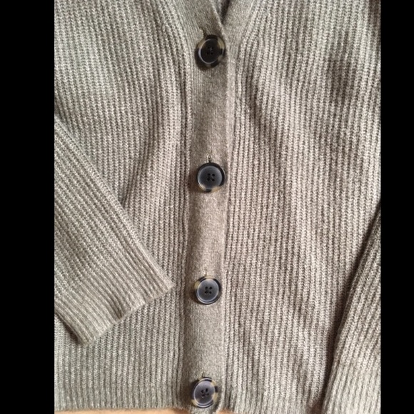 AEO Green Soft Slouchy Button Cardigan - Picture 4 of 5